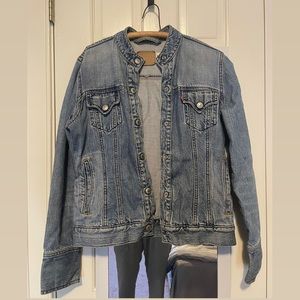 *SOLD* levi jean jacket